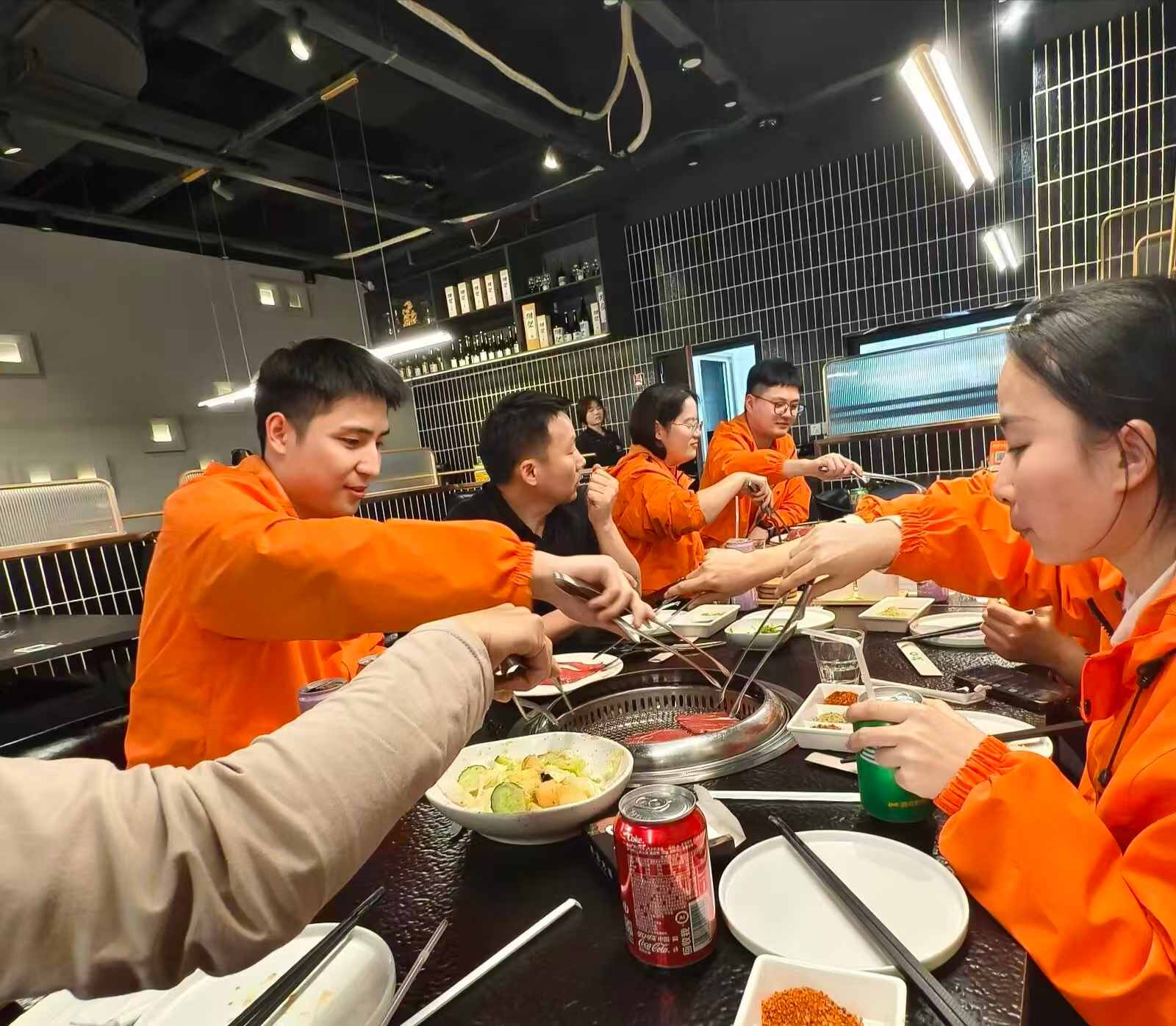 Sut Mae Gweithgaredd Adeiladu Tîm yn Helpu Zhejiang SEAVER Optimize Ymchwil a Datblygu a Chynhyrchu Peiriant Coffi Cartref?